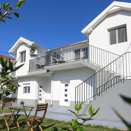 Airport Stay Apartments Surčin Eksteriør bilde